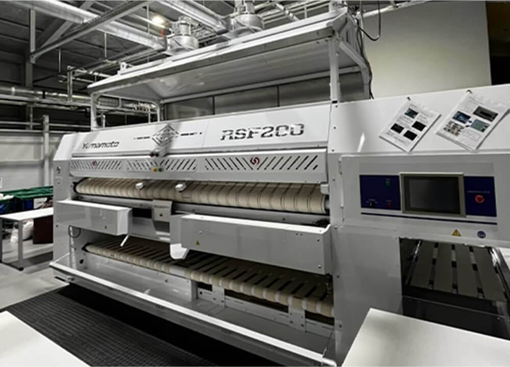 コンパクトローラーアイロナ―